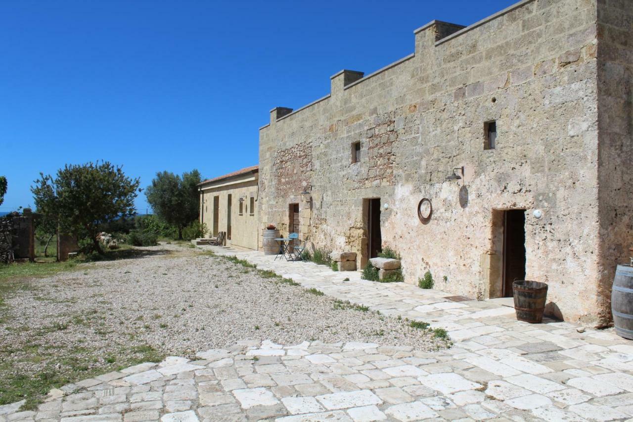 Antica Masseria Ficazzana - Tenuta Marina Di Pescoluse Bagian luar foto